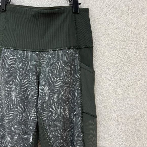 Lululemon High Times Olive Green Mesh Side Pockets Leggings 4 - Picture 3 of 5
